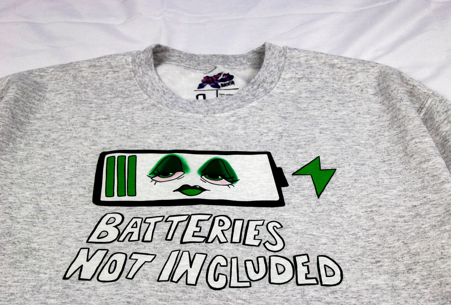 “Batteries not included” crewneck (ash)